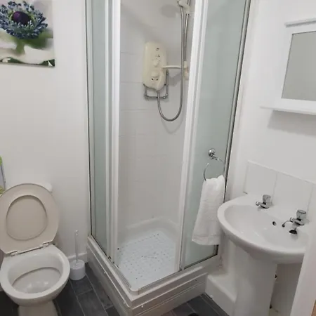 Travellers - St Lukes Bradford Apartment